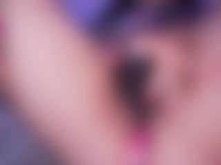 LauRoberts's Live Sex Cam Show