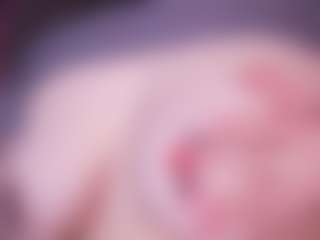 LauRoberts's Live Sex Cam Show