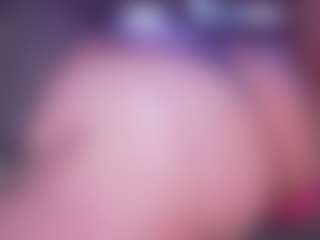 Live cam show with LauRoberts - Athletic Lush on Camsoda