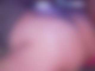 Live cam show with LauRoberts - Athletic BBW on Camsoda