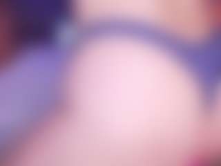 LauRoberts's Live Sex Cam Show