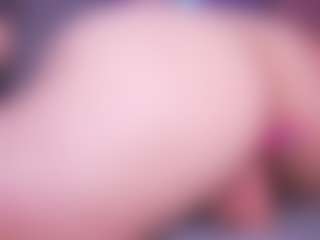 LauRoberts's Live Sex Cam Show