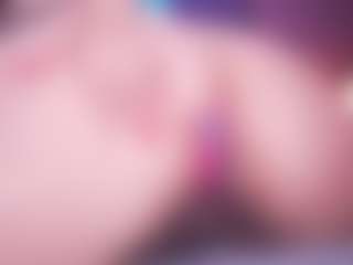 LauRoberts's Live Sex Cam Show
