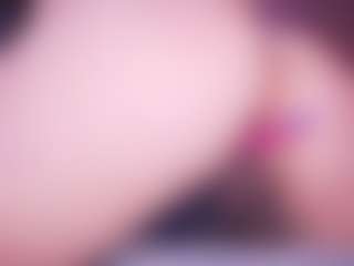 LauRoberts's Live Sex Cam Show