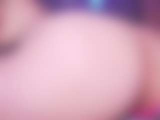 Live cam show with LauRoberts - Pornstar Public on Camsoda