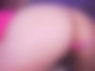 LauRoberts's Live Sex Cam Show