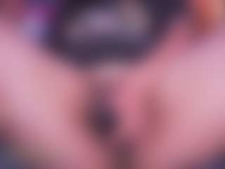 Live cam show with LauRoberts - Amateur on Dare Cams
