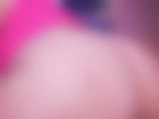 LauRoberts's Live Sex Cam Show