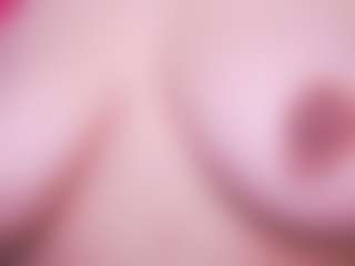 LauRoberts's Live Sex Cam Show