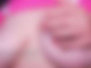 LauRoberts's Live Sex Cam Show