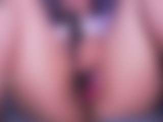 Live cam show with LauRoberts - Dirty on slutload