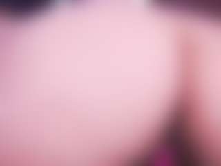 LauRoberts's Live Sex Cam Show