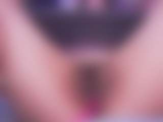 Live cam show with LauRoberts - Ass Bouncing on SinfulBabes