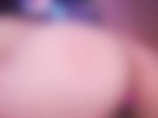 LauRoberts's Live Sex Cam Show