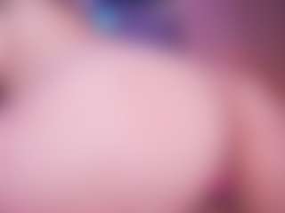 LauRoberts's Live Sex Cam Show
