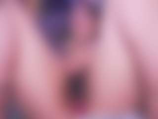LauRoberts's Live Sex Cam Show