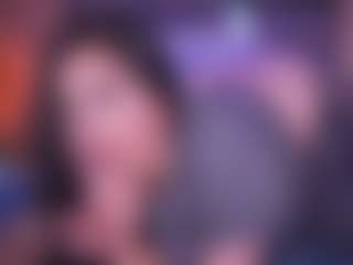 Live cam show with LauRoberts - Oil on Cam Slut