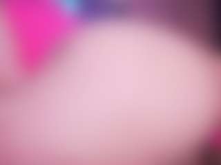 LauRoberts's Live Sex Cam Show