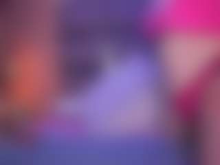 Live cam show with LauRoberts - Cowgirl on crypto-cams