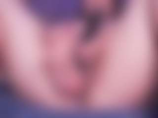 Live cam show with LauRoberts - Cum In Pussy on livesuperchat.net