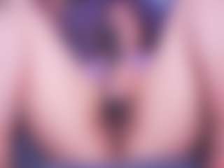 LauRoberts's Live Sex Cam Show