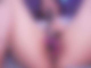 LauRoberts's Live Sex Cam Show