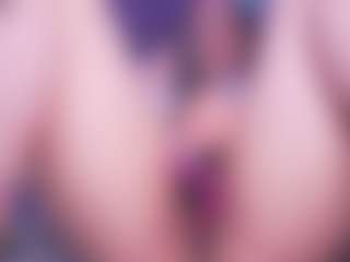 Live cam show with LauRoberts - Nipple Piercings on Lustler