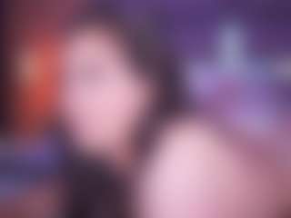 Live cam show with LauRoberts - Facial on hrnylive.com