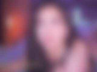 Live cam show with LauRoberts - Public on thefappeningchat.com