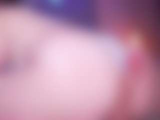 Live cam show with LauRoberts - Athletic Dildo on intimatelivegirls.com