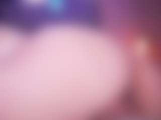 Live cam show with LauRoberts - Oil on ObeyMaria