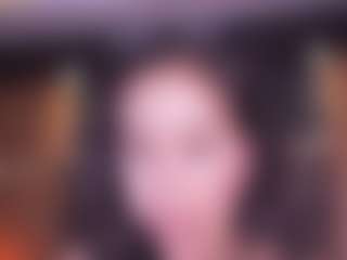 Live cam show with LauRoberts - Facial on Camsoda