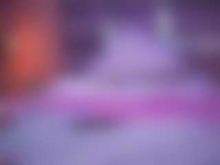 Live cam show with LauRoberts - Blonde Hair on intimatelivegirls.com