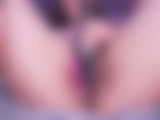 LauRoberts's Live Sex Cam Show