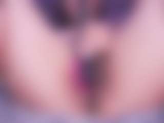 LauRoberts's Live Sex Cam Show