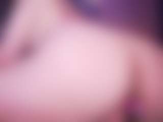 LauRoberts's Live Sex Cam Show