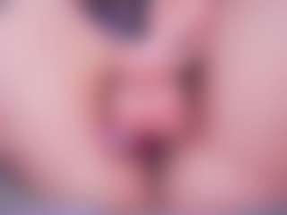 Live cam show with LauRoberts - Hairy Pussy on live18s.com