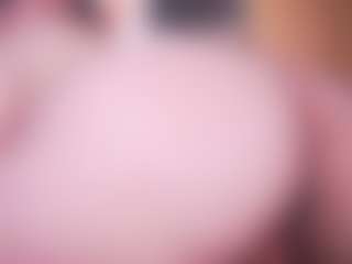 LauRoberts's Live Sex Cam Show