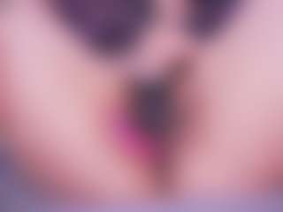 LauRoberts's Live Sex Cam Show