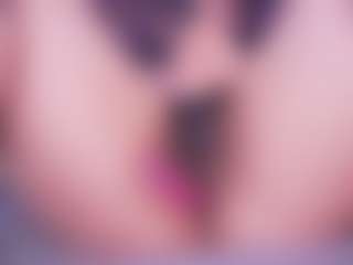 LauRoberts's Live Sex Cam Show