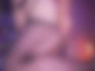 LauRoberts's Live Sex Cam Show