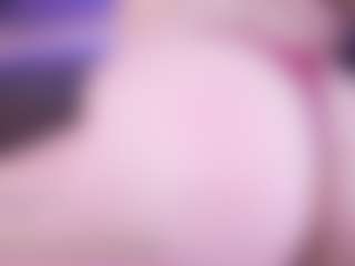 LauRoberts's Live Sex Cam Show