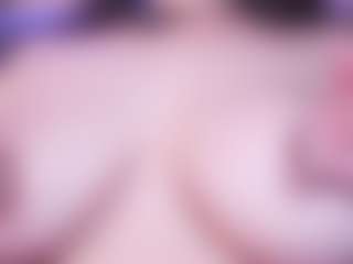 LauRoberts's Live Sex Cam Show