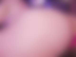 LauRoberts's Live Sex Cam Show