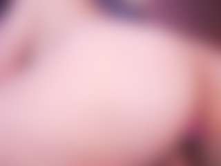 LauRoberts's Live Sex Cam Show