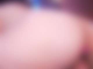LauRoberts's Live Sex Cam Show