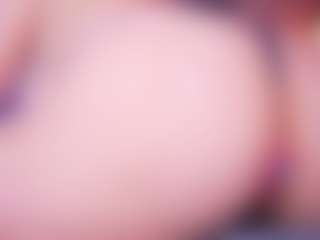 Live cam show with LauRoberts - Big Ass on livesuperchat.net
