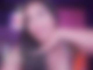 Live cam show with LauRoberts - Tattoos on Dolls Live