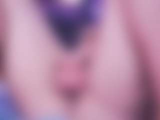Live cam show with LauRoberts - Blonde Hair Big Tits on SinfulBabes