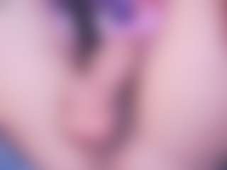 LauRoberts's Live Sex Cam Show